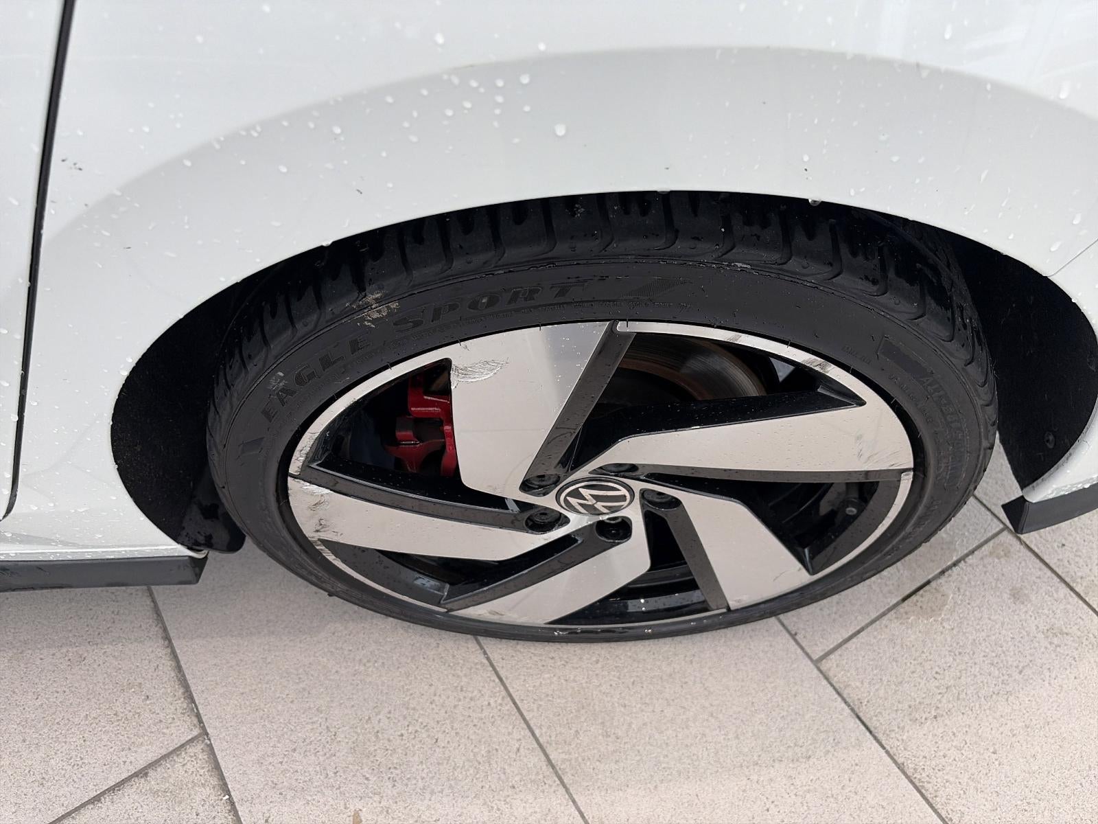 2023 Volkswagen Golf GTI 2.0T SE DSG