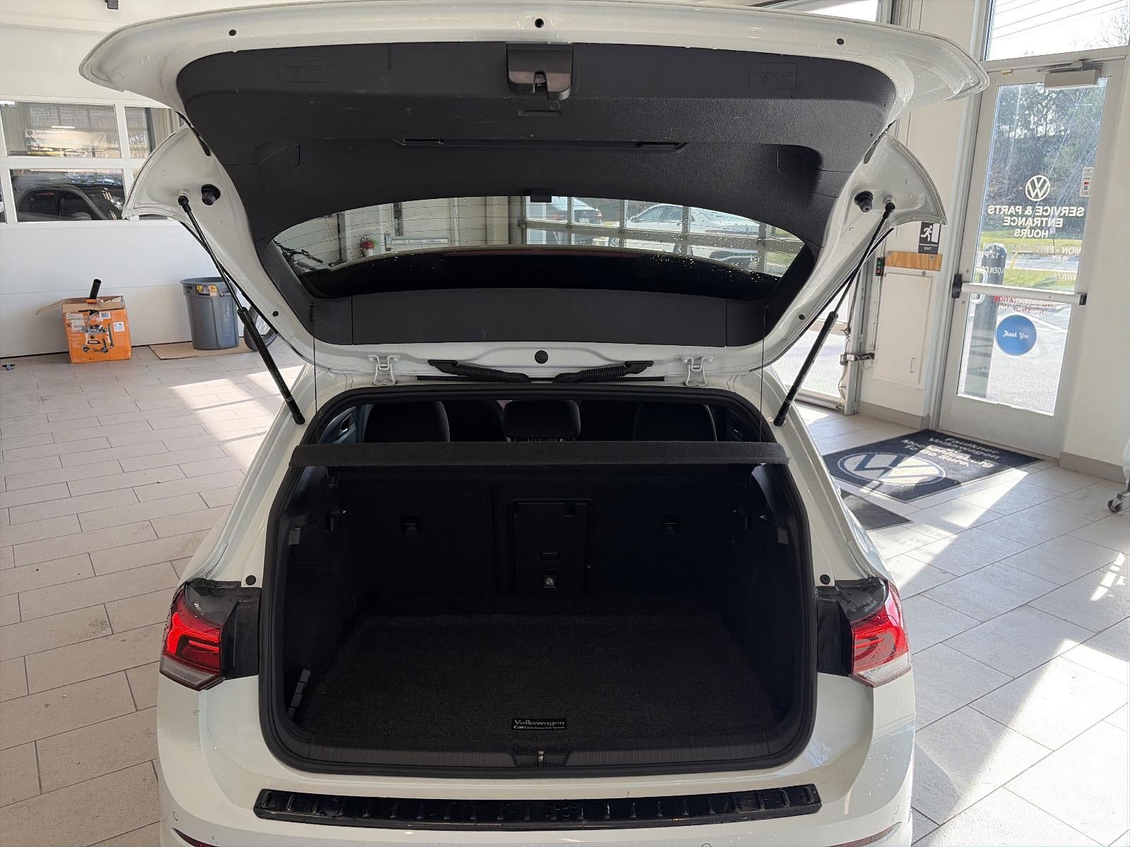 2023 Volkswagen Golf GTI 2.0T SE DSG