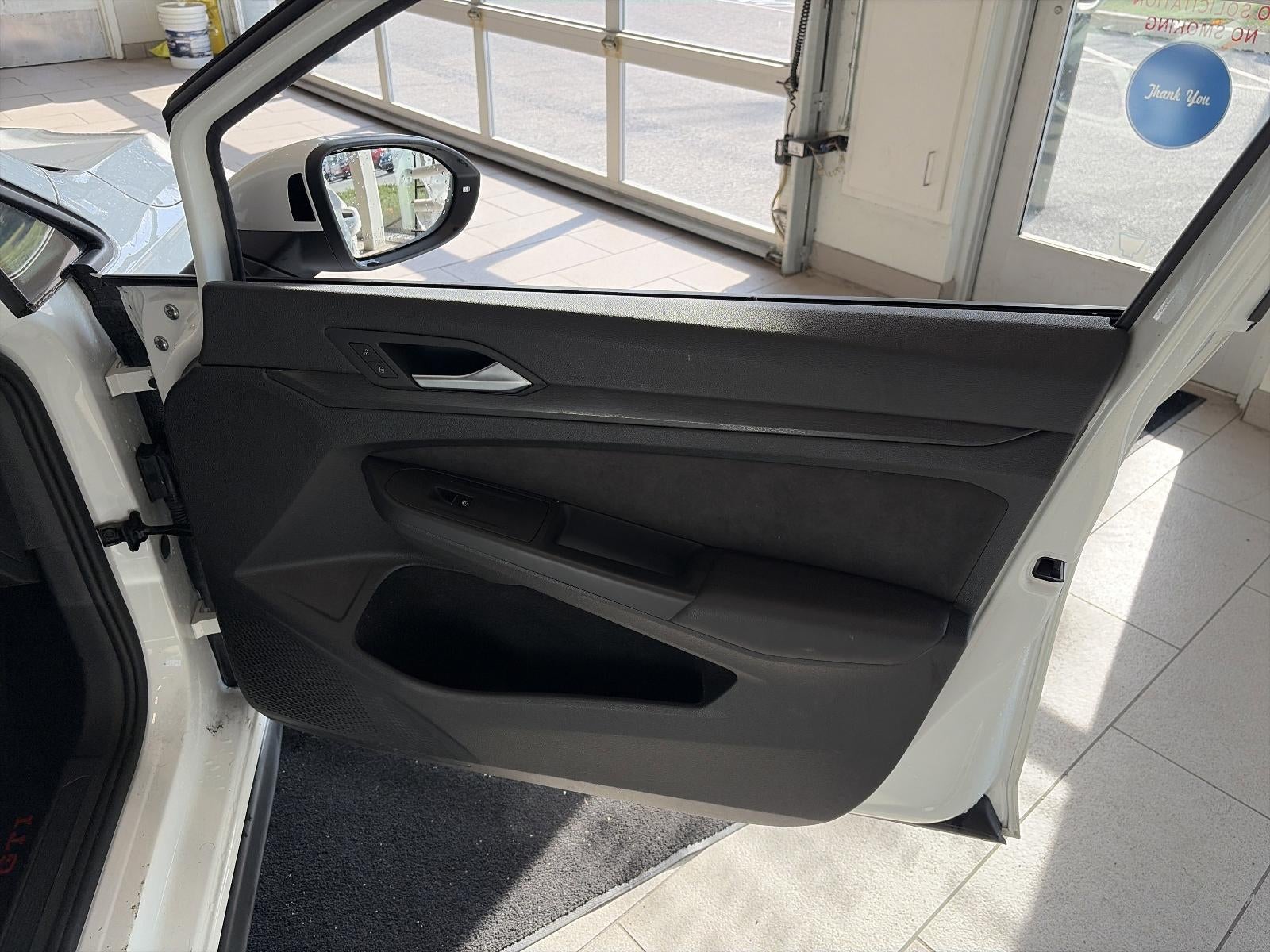 2023 Volkswagen Golf GTI 2.0T SE DSG