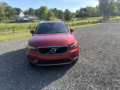 2021 Volvo XC40 T5 AWD Momentum