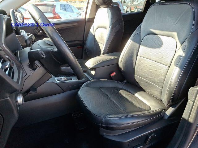 2020 Ford Escape Titanium Hybrid AWD