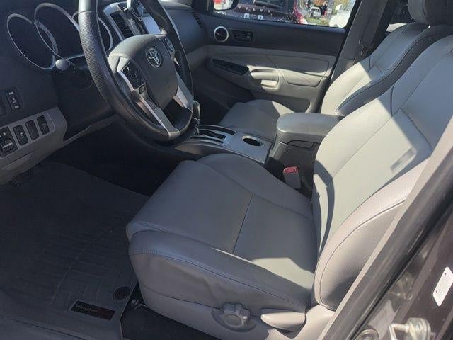 2015 Toyota Tacoma 4WD Double Cab Long Bed V6 Automatic (Natl)