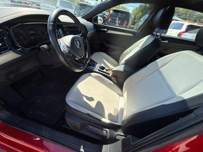 2019 Volkswagen Jetta R-Line Auto w/SULEV
