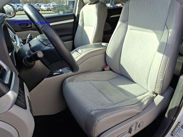 2015 Toyota Highlander AWD 4dr V6 LE (SE)