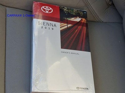 2019 Toyota Sienna XLE Premium FWD 8-Passenger (Natl)