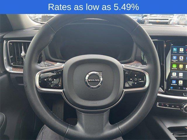 2024 Volvo S60 B5 FWD Plus Dark Theme