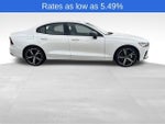2024 Volvo S60 B5 FWD Plus Dark Theme