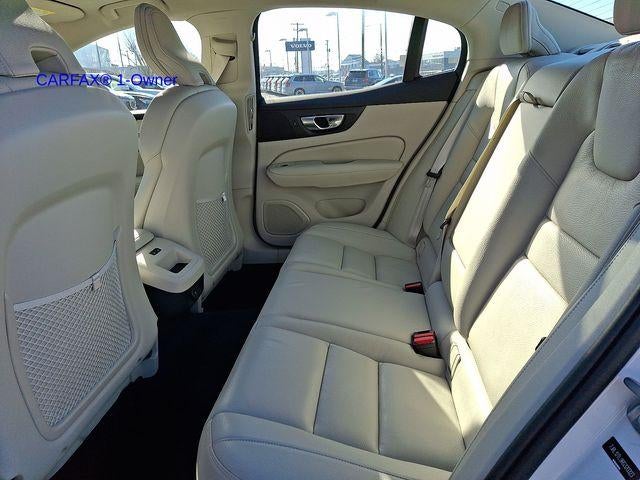 2024 Volvo S60 B5 AWD Plus Dark Theme