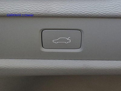 2024 Volvo S60 B5 AWD Plus Dark Theme