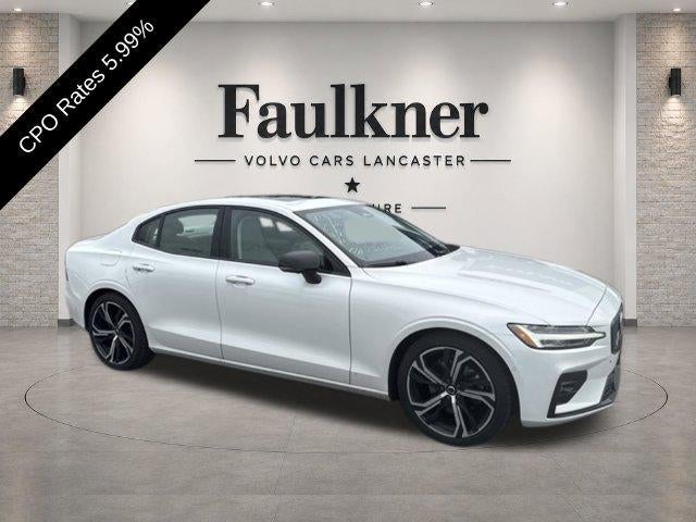 2024 Volvo S60 B5 AWD Ultimate Dark Theme