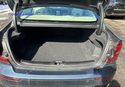 2023 Volvo S60 B5 AWD Plus Dark Theme