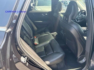 2018 Volvo XC60 T5 AWD Momentum