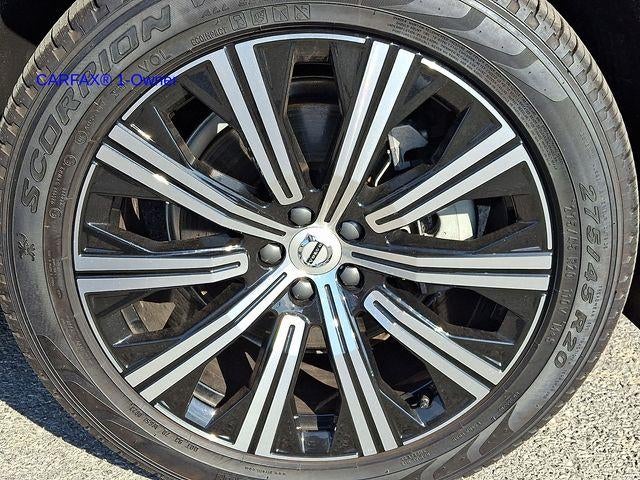 2023 Volvo XC90 B6 AWD Plus 6P