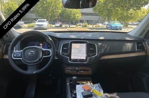 2025 Volvo XC90 B6 AWD Plus 6-Seater