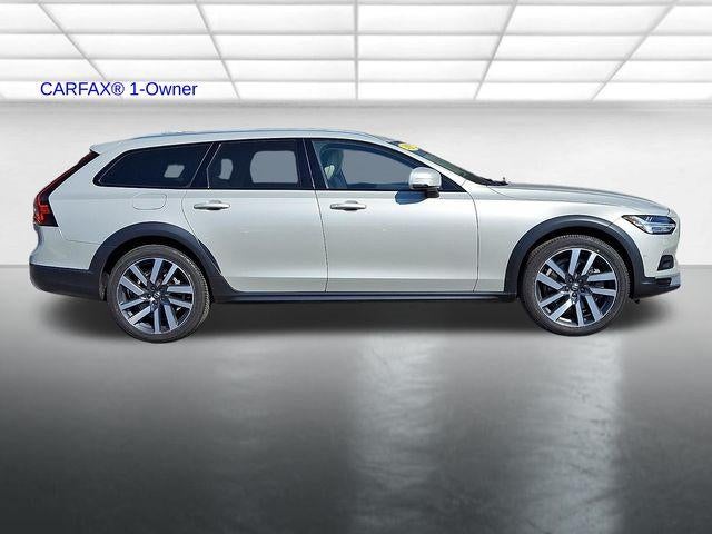 2022 Volvo V90 Cross Country B6 AWD