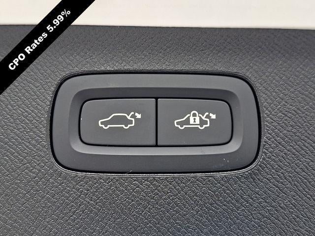 2025 Volvo XC90 B6 AWD Plus 7-Seater