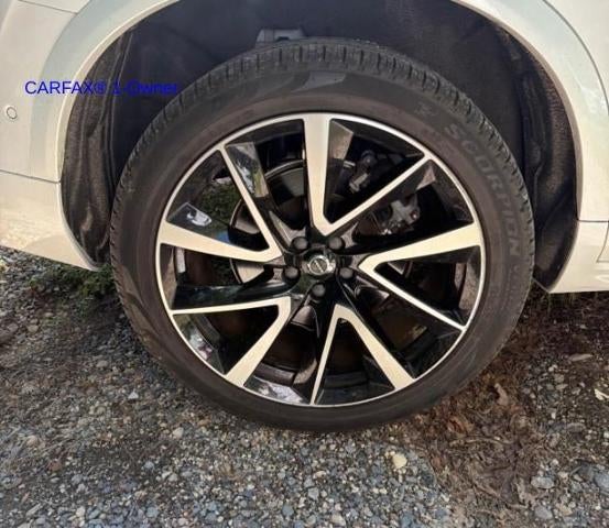 2024 Volvo XC90 B6 AWD Plus Bright Theme 7P