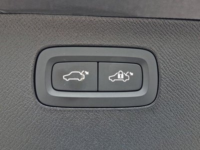 2025 Volvo XC90 B6 AWD Plus 7-Seater