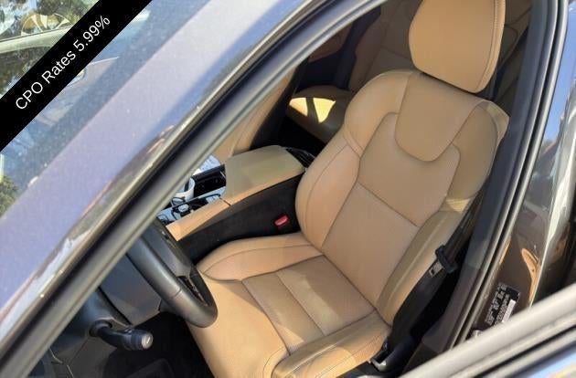 2024 Volvo XC90 B6 AWD Ultimate Bright Theme 7P