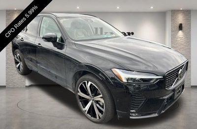 2023 Volvo XC60 B6 AWD Ultimate Dark Theme
