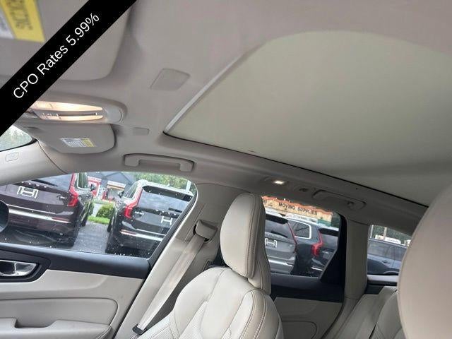 2023 Volvo XC60 B6 AWD Ultimate Dark Theme
