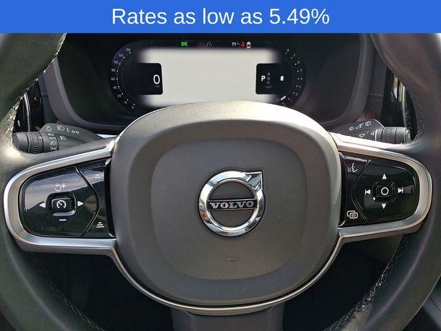 2023 Volvo XC60 B6 AWD Ultimate Dark Theme