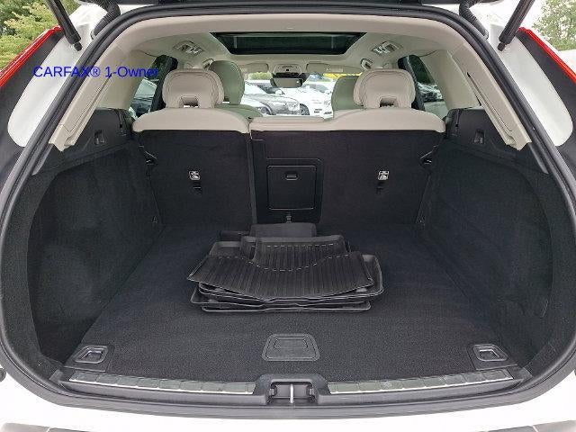 2021 Volvo XC60 T5 AWD Momentum
