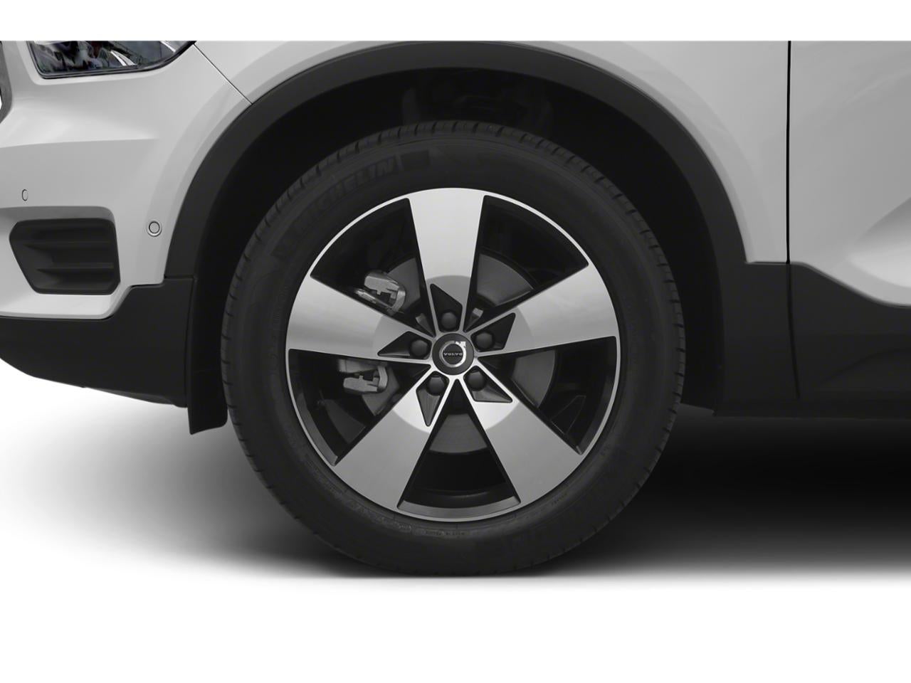 2020 Volvo XC40 T5 AWD Momentum