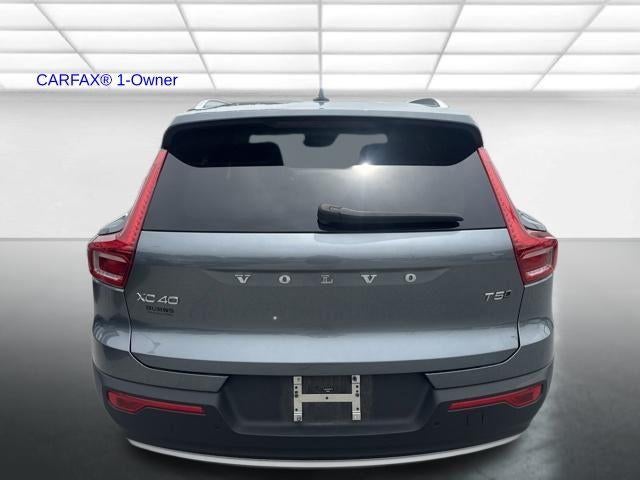 2019 Volvo XC40 T5 AWD Momentum