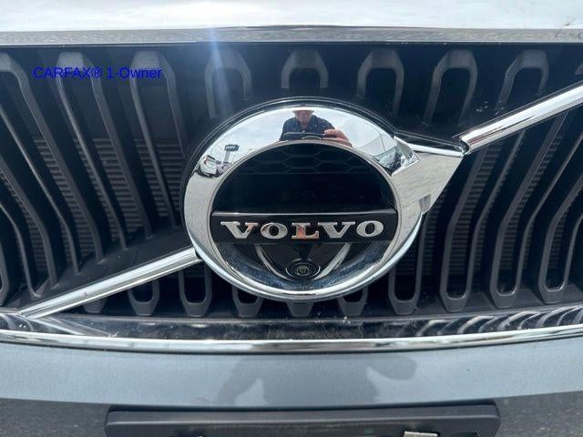 2019 Volvo XC40 T5 AWD Momentum