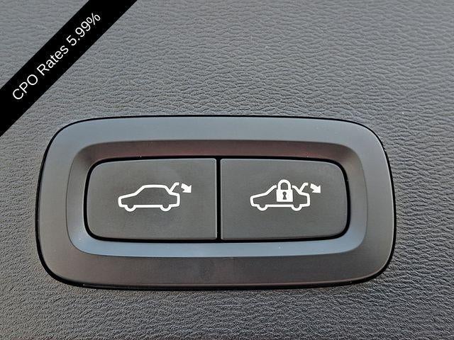 2021 Volvo XC40 T5 AWD R-Design