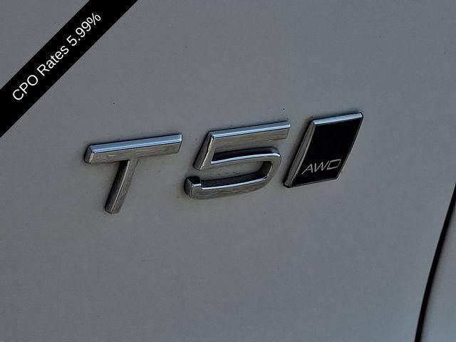 2021 Volvo XC40 T5 AWD R-Design