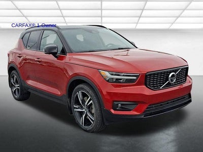 2021 Volvo XC40 T5 AWD R-Design