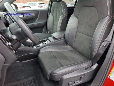 2021 Volvo XC40 T5 AWD R-Design