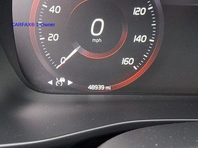 2021 Volvo XC40 T5 AWD R-Design