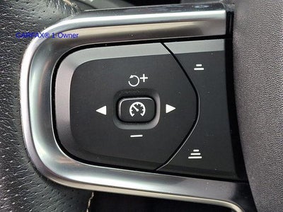 2021 Volvo XC40 T5 AWD R-Design