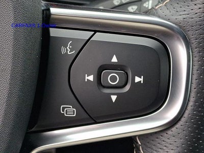 2021 Volvo XC40 T5 AWD R-Design