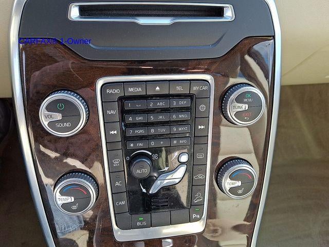 2015 Volvo XC70 2015.5 AWD 4dr Wgn T6