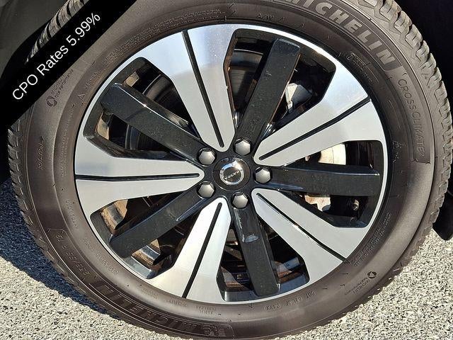 2024 Volvo XC60 Recharge Plug-In Hybrid T8 eAWD PHEV Plus Dark Theme