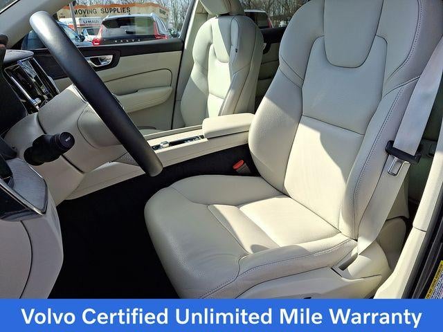 2023 Volvo XC60 Recharge Plug-In Hybrid T8 eAWD PHEV Plus Bright Theme