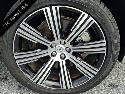 2025 Volvo XC90 Plug-In Hybrid T8 AWD Plus 6-Seater