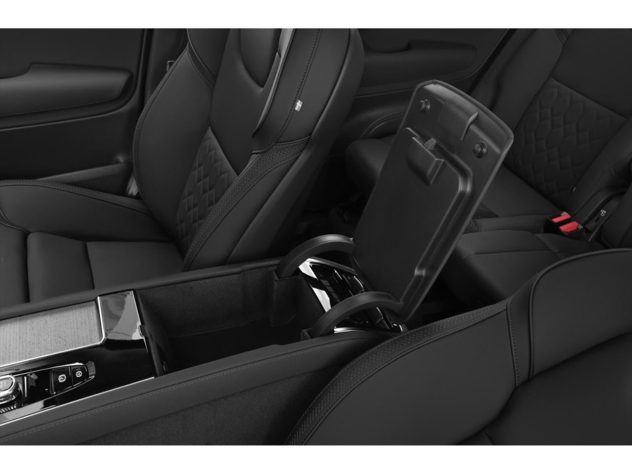 2025 Volvo XC90 Plug-In Hybrid T8 AWD Plus 6-Seater