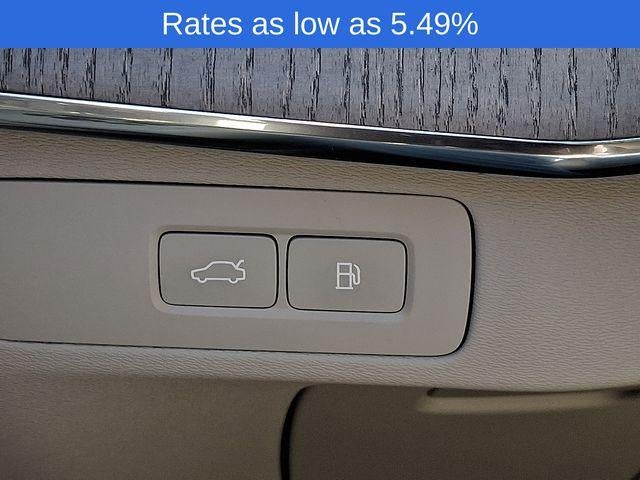 2025 Volvo XC90 Plug-In Hybrid T8 AWD Ultra 7-Seater