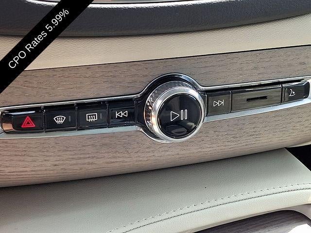 2025 Volvo XC90 Plug-In Hybrid T8 AWD Ultra 7-Seater