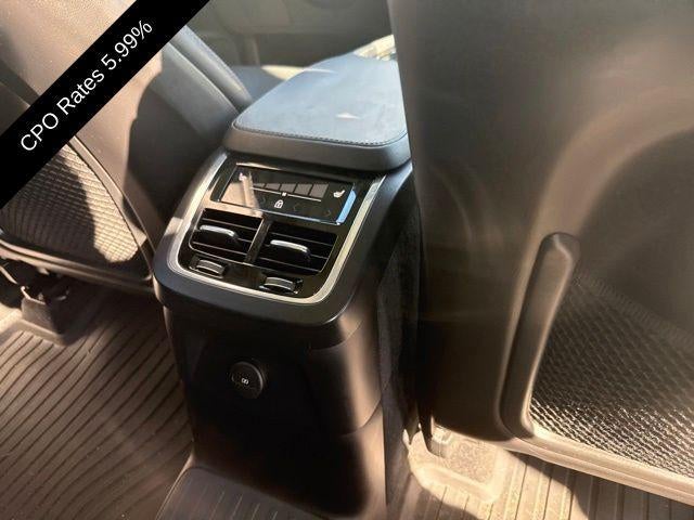 2025 Volvo XC90 Plug-In Hybrid T8 AWD Ultra 7-Seater