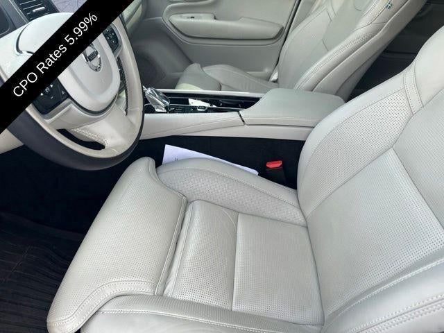 2025 Volvo XC90 Plug-In Hybrid T8 AWD Ultra 7-Seater