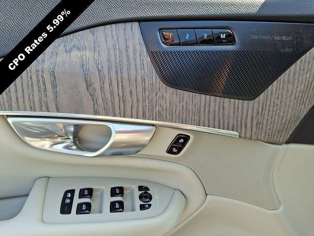 2024 Volvo XC90 B5 AWD Plus Bright Theme 7P