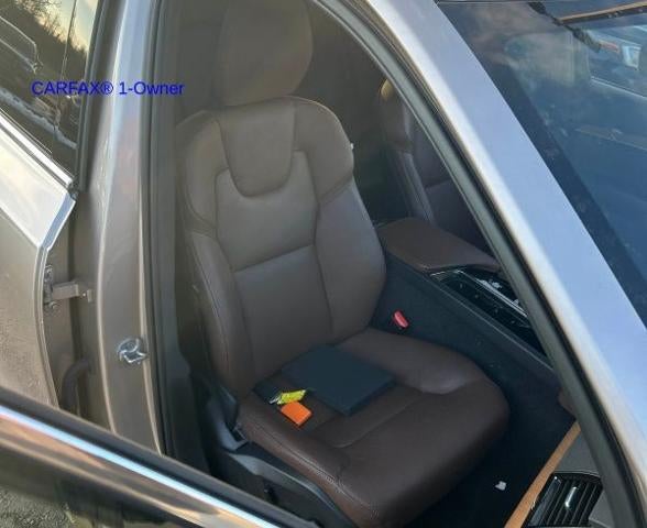 2023 Volvo XC90 B5 AWD Plus 7P