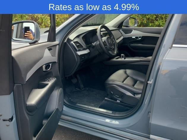 2023 Volvo XC90 B5 AWD Core 7P