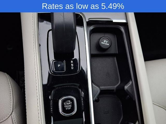 2023 Volvo XC90 B5 AWD Core 7P